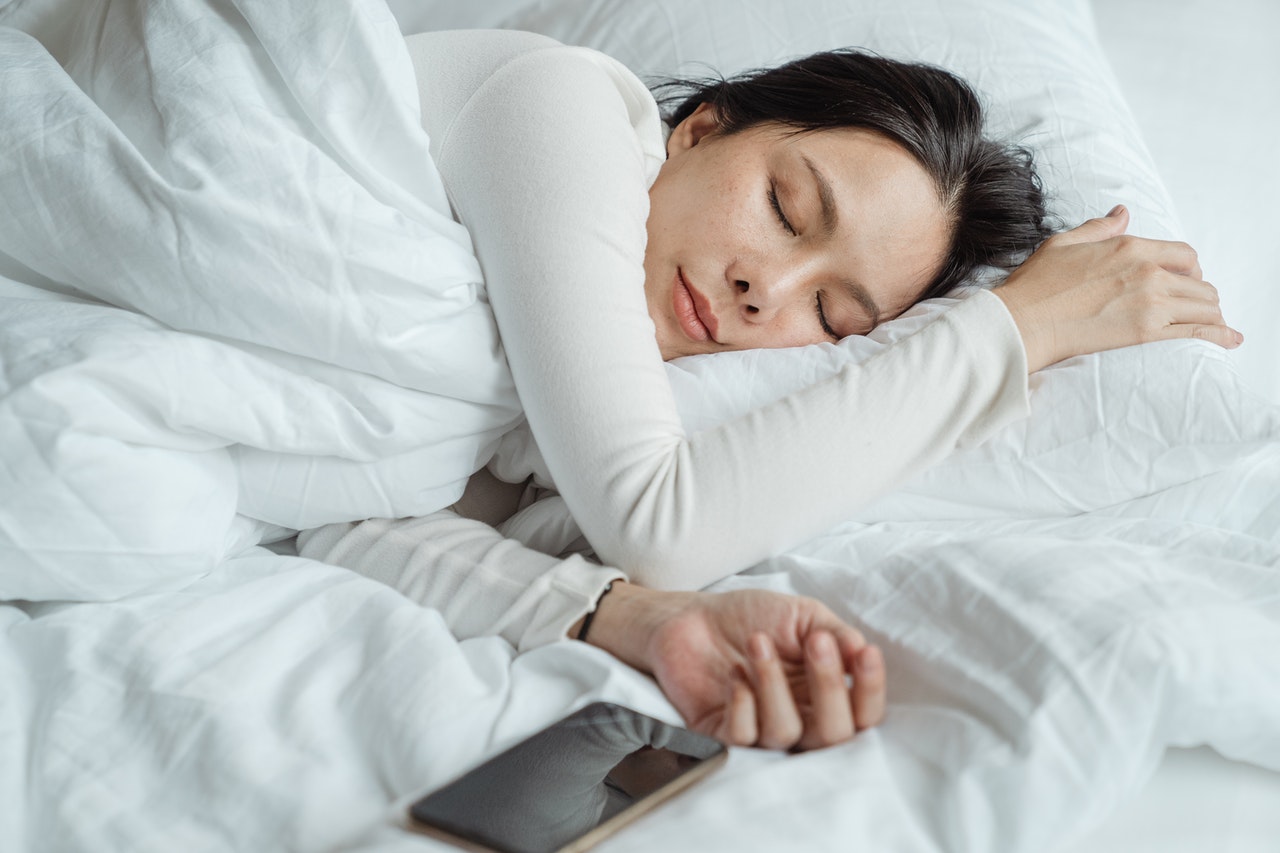 5 Realistic Tips To Sleep Better At Night: Improve Sleep Quality