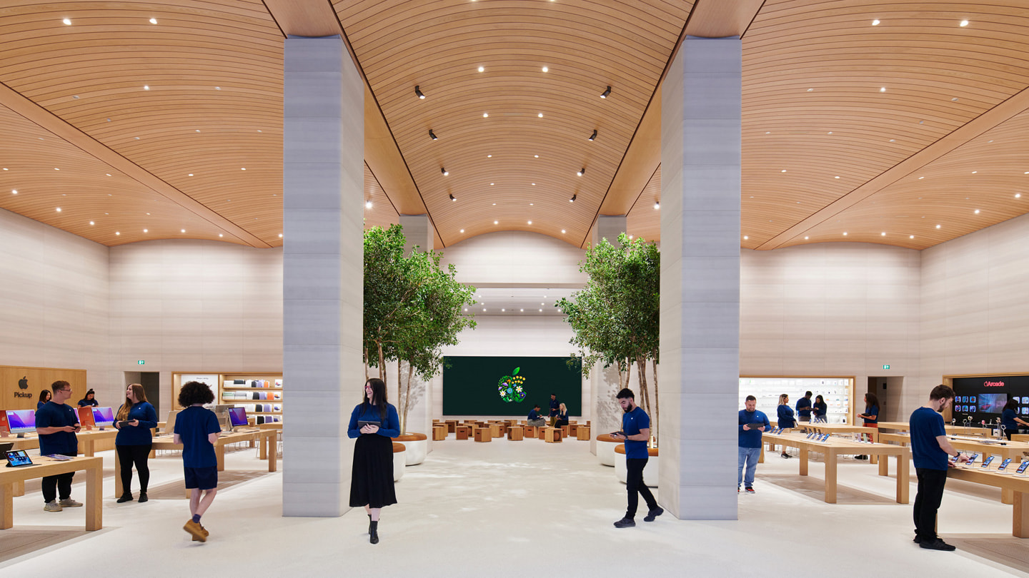 Apple’s Brompton Road: Newest Store In London Opens Today